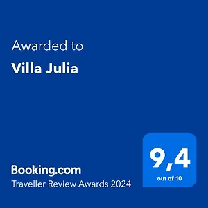 Julia Apartman Lovrečica